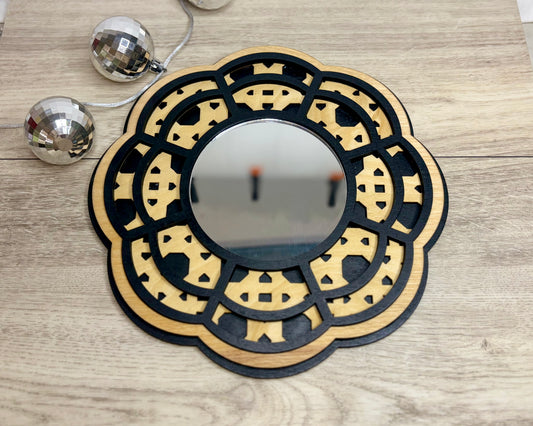 Rattan Flower Mirror - Wall Decor